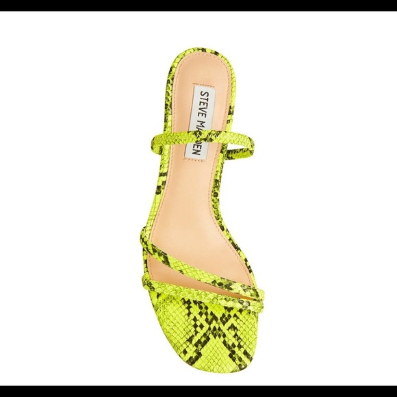 Steve Madden Ultra Chic Green Snake Print Heels! - Picture 2 of 3